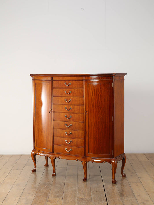 ミュージックキャビネット