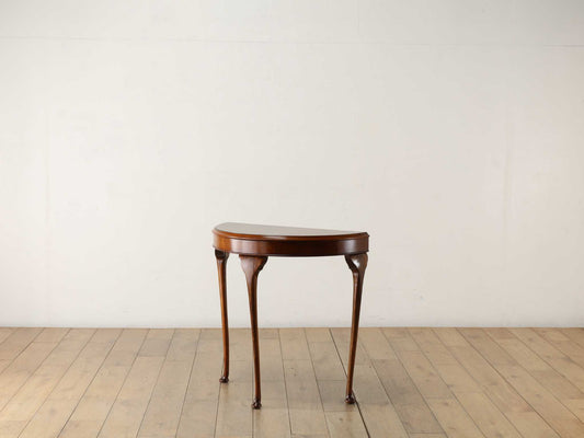 ハーフムーンテーブル