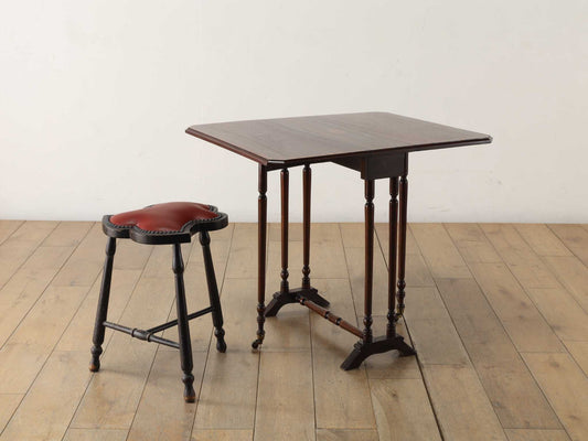 サザランドテーブル