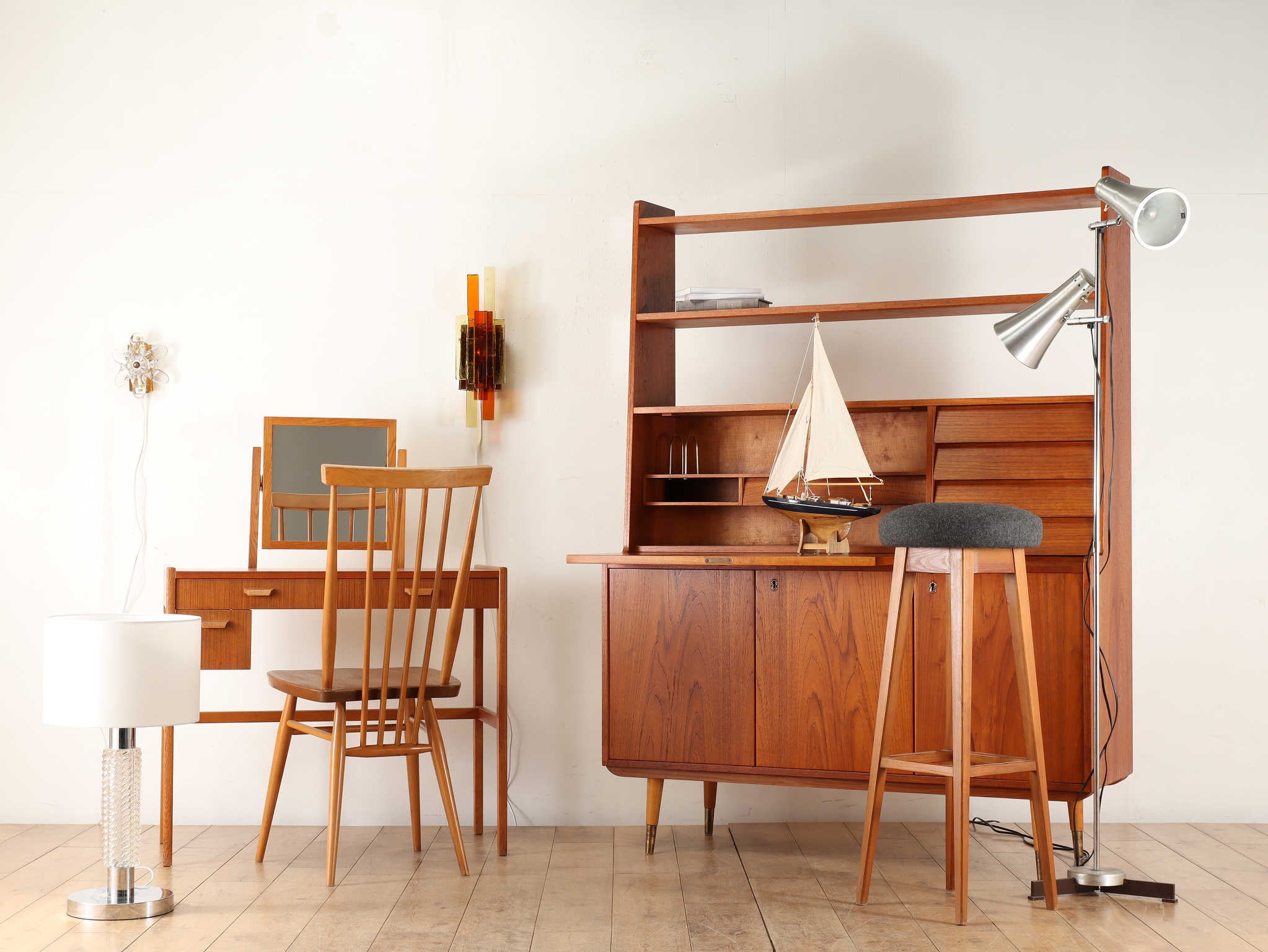 Lloyd's Antiques｜ロイズアンティークス｜ドレッサー｜モデルルーム