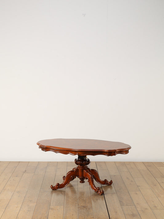 コーヒーテーブル