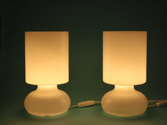 ホワイトグラステーブルランプ