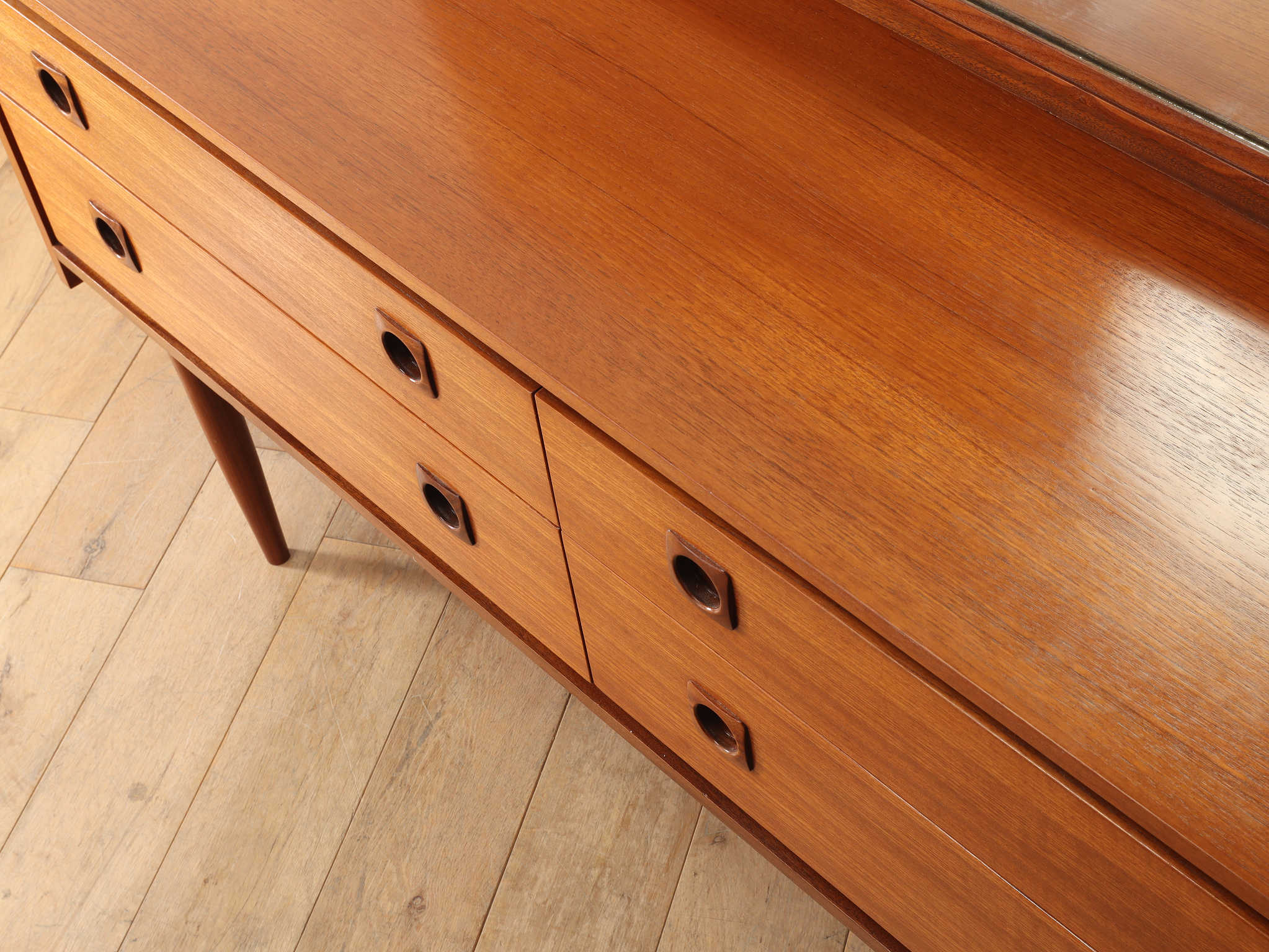 ドレッサー ロイズ・アンティークス ヨーロッパのアンティーク/ヴィンテージ家具