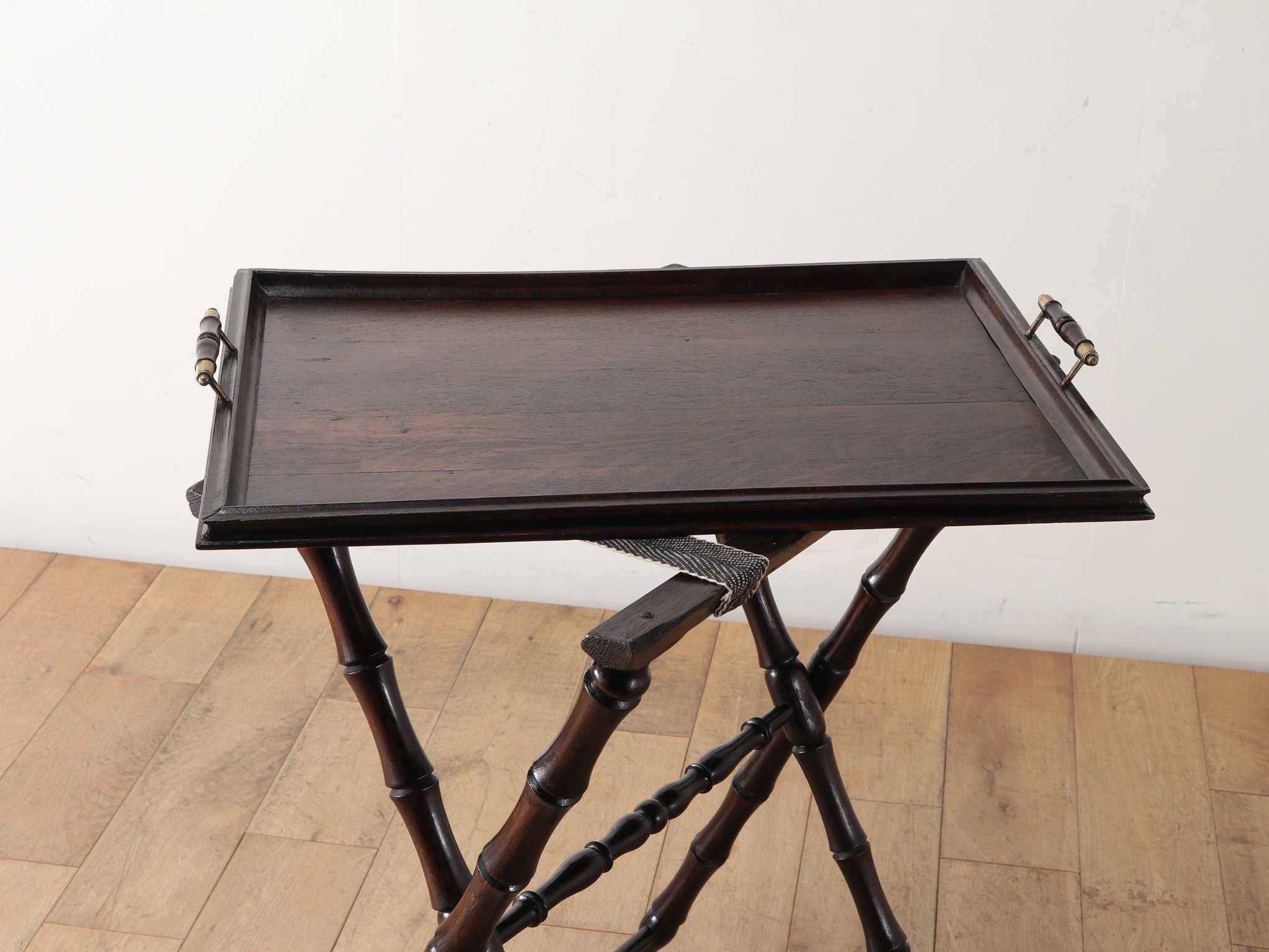 バトラーズトレイ | ロイズ・アンティークス | ヨーロッパの