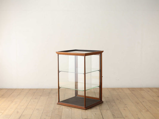 カウンタートップキャビネット