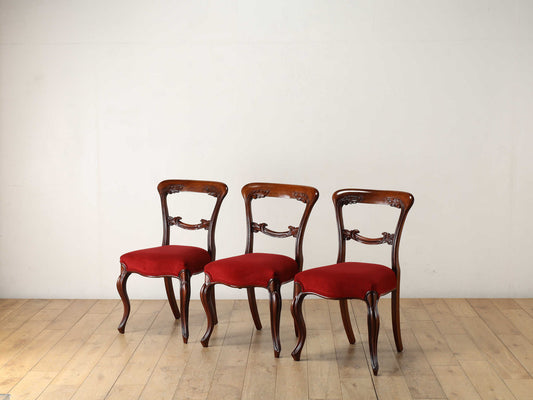 バルーンバックチェア