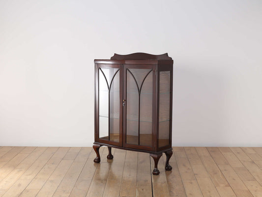 チャイナキャビネット