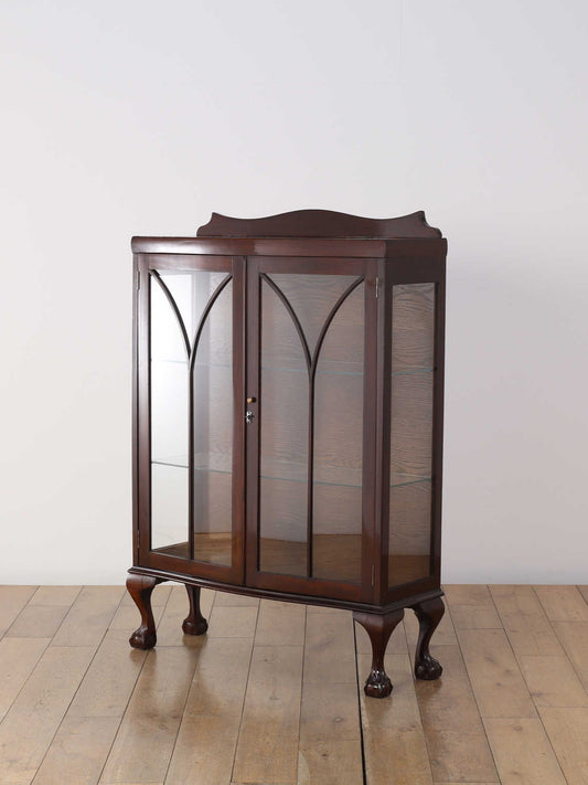 チャイナキャビネット