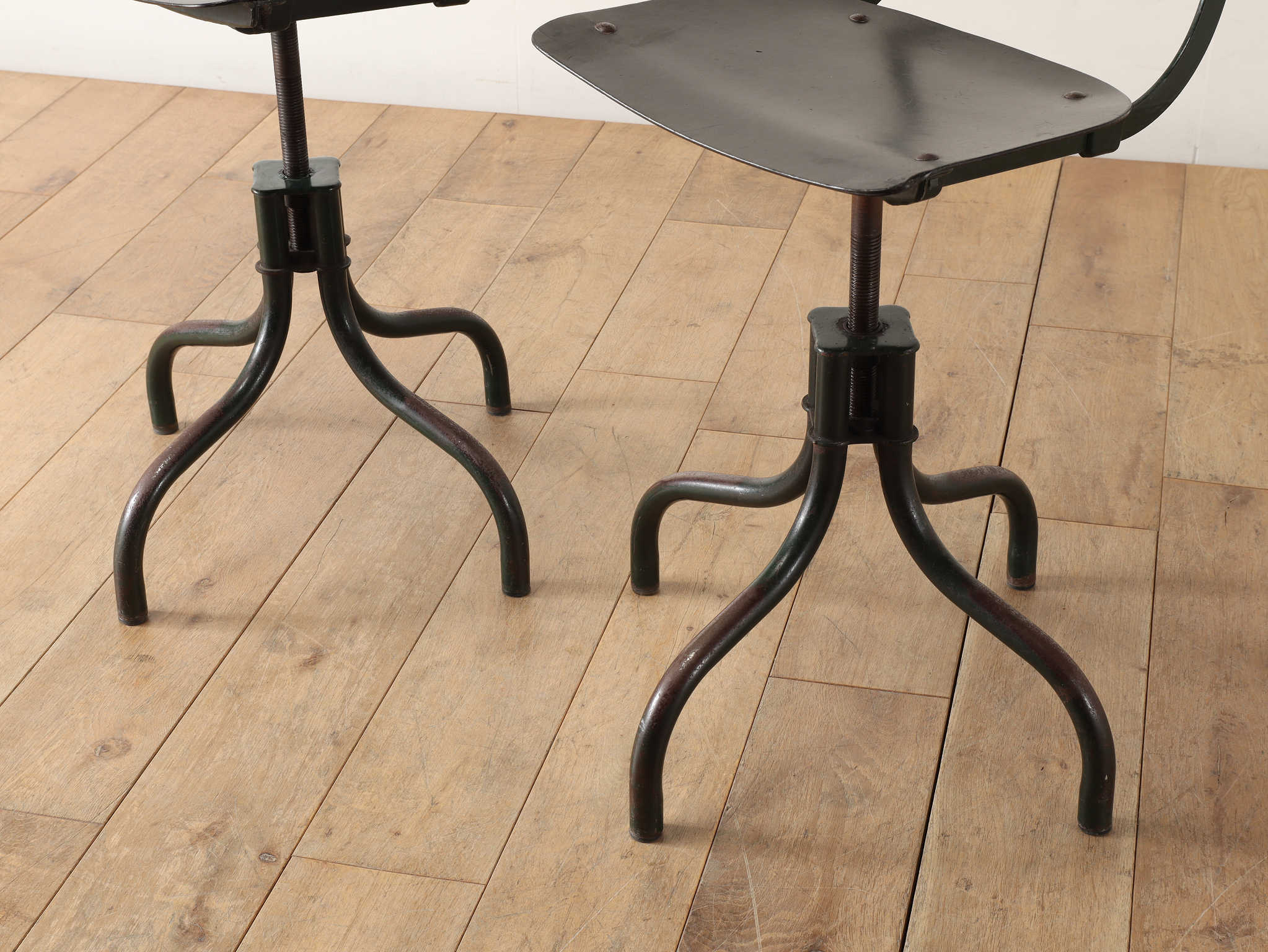 メタルチェア | ロイズ・アンティークス | ヨーロッパのアンティーク