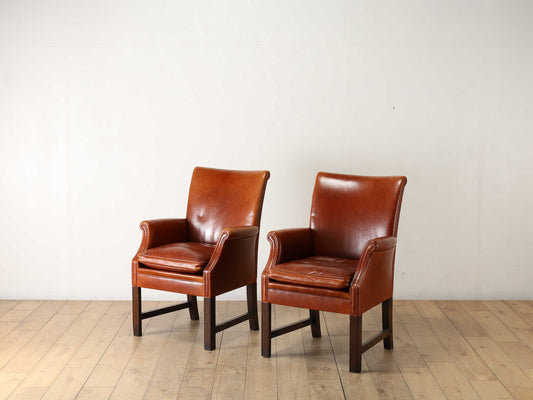 レザーアームチェア