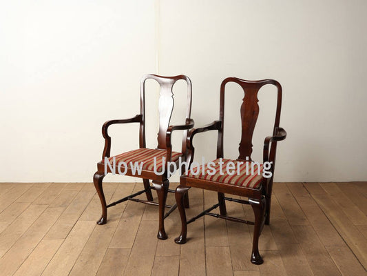 Q/Aアームチェア