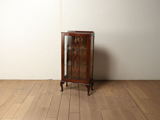 チャイナキャビネット