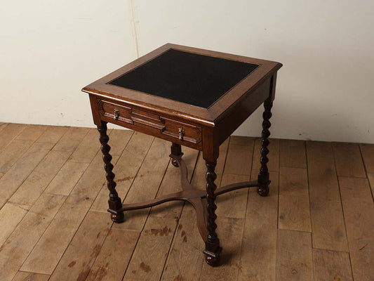 ゲームテーブル