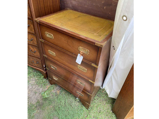 レザートップキャンペーンチェスト