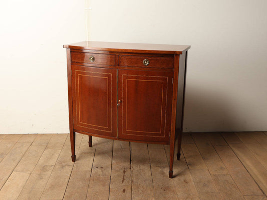 エドウォーディアンカップボード