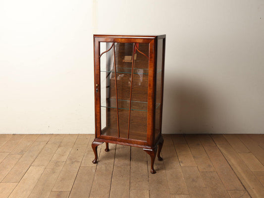 チャイナキャビネット