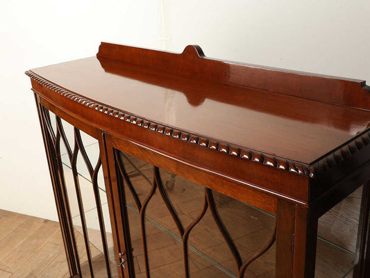 チャイナキャビネット