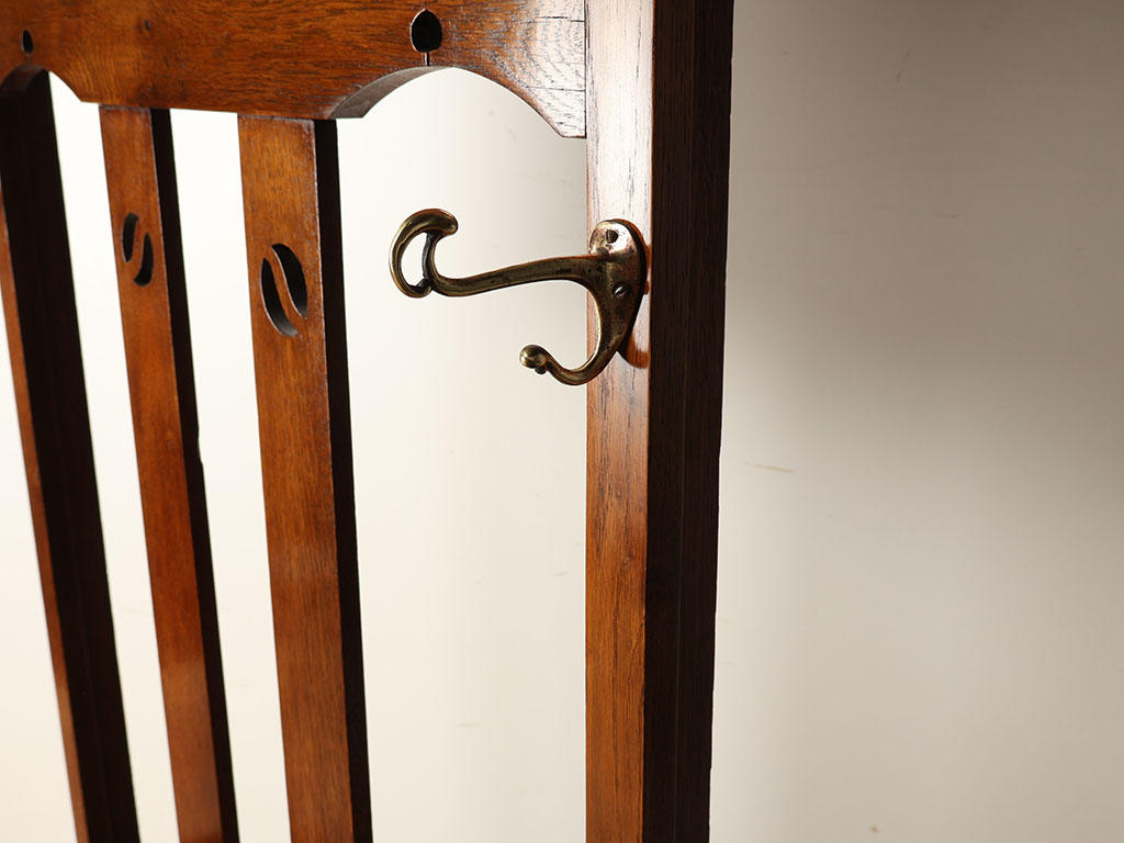 アーツアンドクラフツホールスタンド | ロイズ・アンティークス