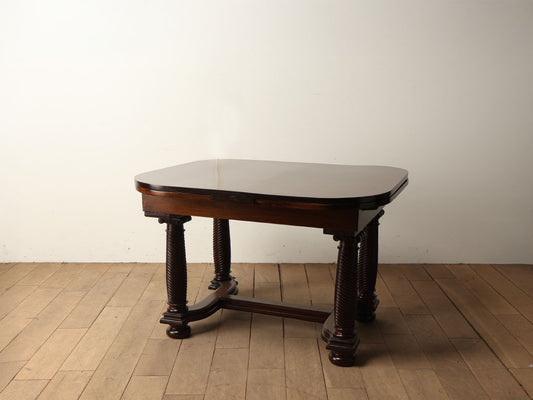 フレンチドローリーフテーブル