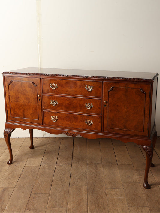 Q/Aサイドボード