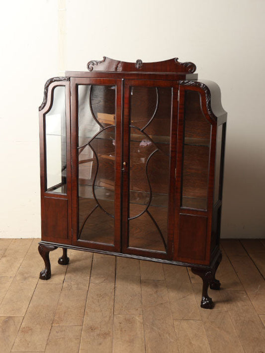 B&Cチャイナキャビネット