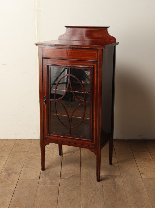 ミュージックキャビネット