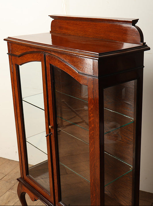 Q／Aディスプレイキャビネット