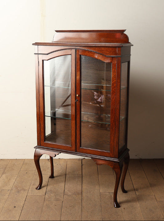 Q／Aディスプレイキャビネット