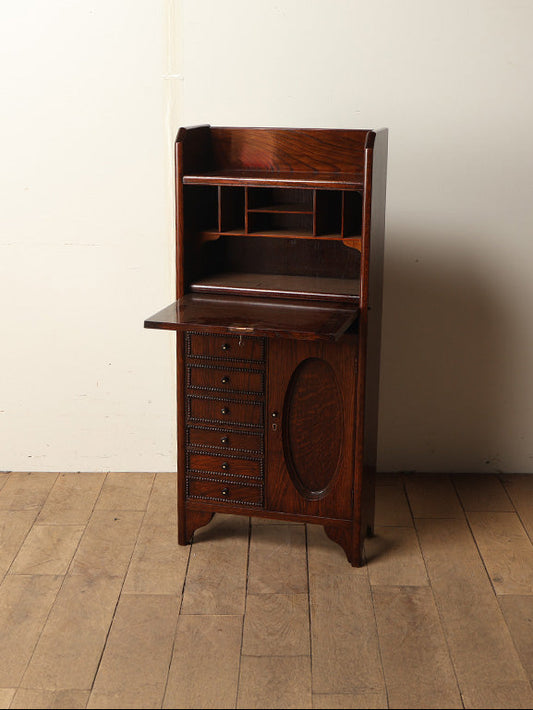 スチューデントビューロー