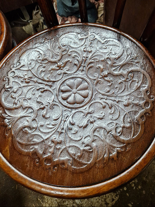 THONET ベントウッドチェア　Uバック