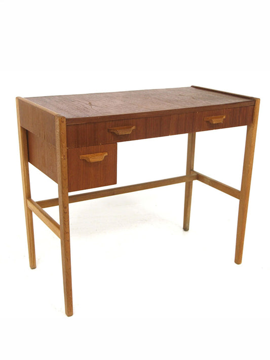 スモールデスク