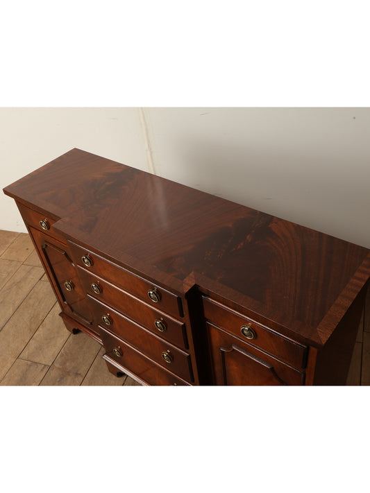 サイドボード