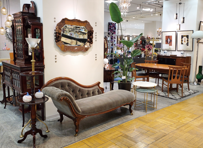 ロイズ・アンティークス 日本橋三越