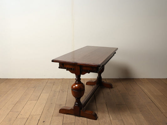 Ee-zi-way サプライズドテーブル