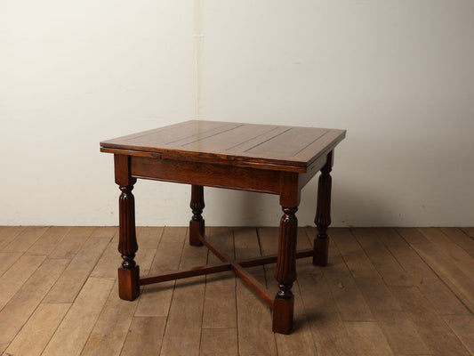 ドローリーフテーブル