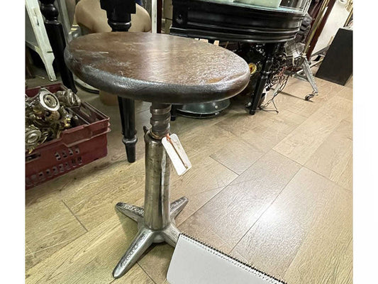 シンガースツール