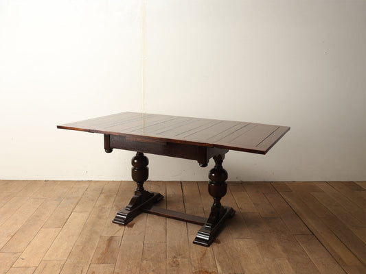 ドローリーフテーブル