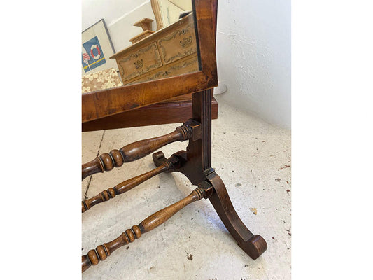 リージェンシーシュバルミラー