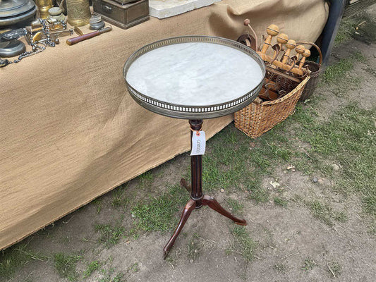 マーブルトップサイドテーブル