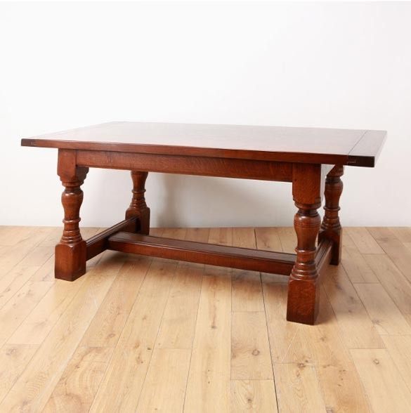 Reproduction <br>Big Oak Table