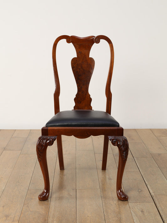 クイーンアンチェア