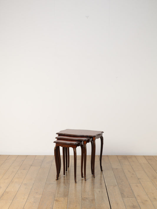 フレンチネストテーブル