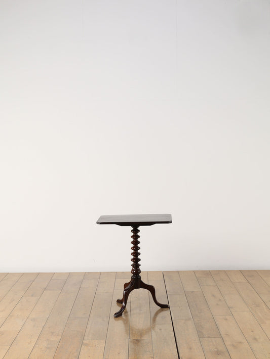 ティルトップテーブル