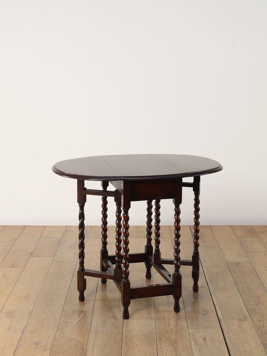 ゲートレッグテーブル