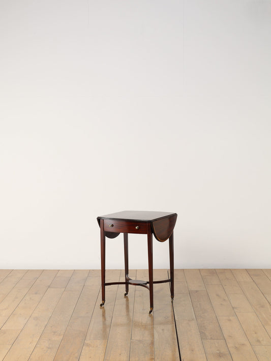 エドウォーディアンフリップアップサイドテーブル