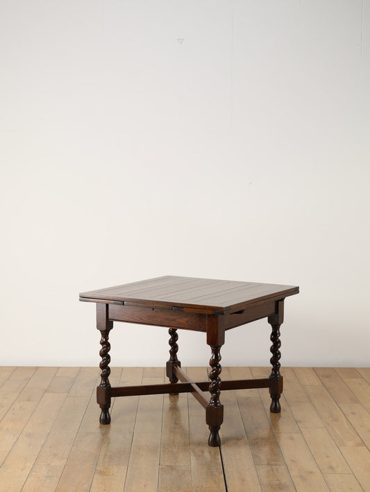 ドローリーフテーブル