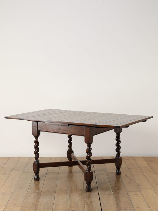 ドローリーフテーブル