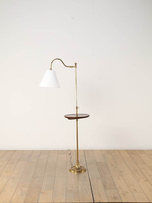 フロアランプwithテーブル