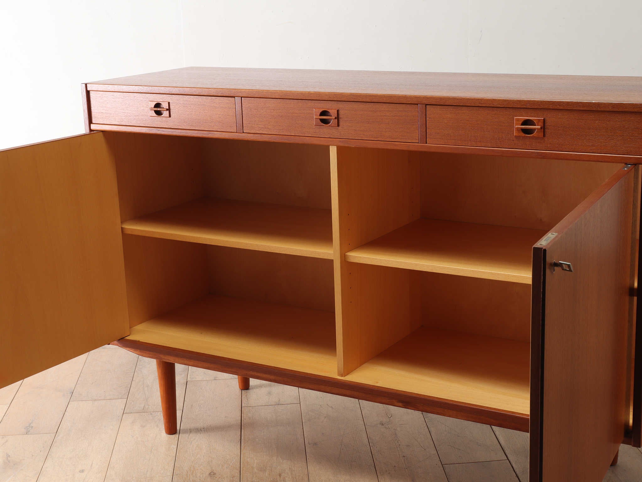 91529★CastleFurniture サイドボード W2860 ローボード 91529☆CastleFurniture サイドボード W2860 ローボード - メルカリ