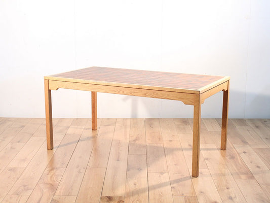 HANS J. WEGNERコーヒーテーブル